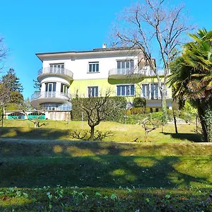 https://villa-silvia-bb-varese.it-lombardy.com